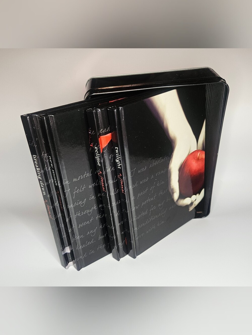 The Twilight Saga Keepsake Journals and Companion Note Books Set w/ Metal Tin